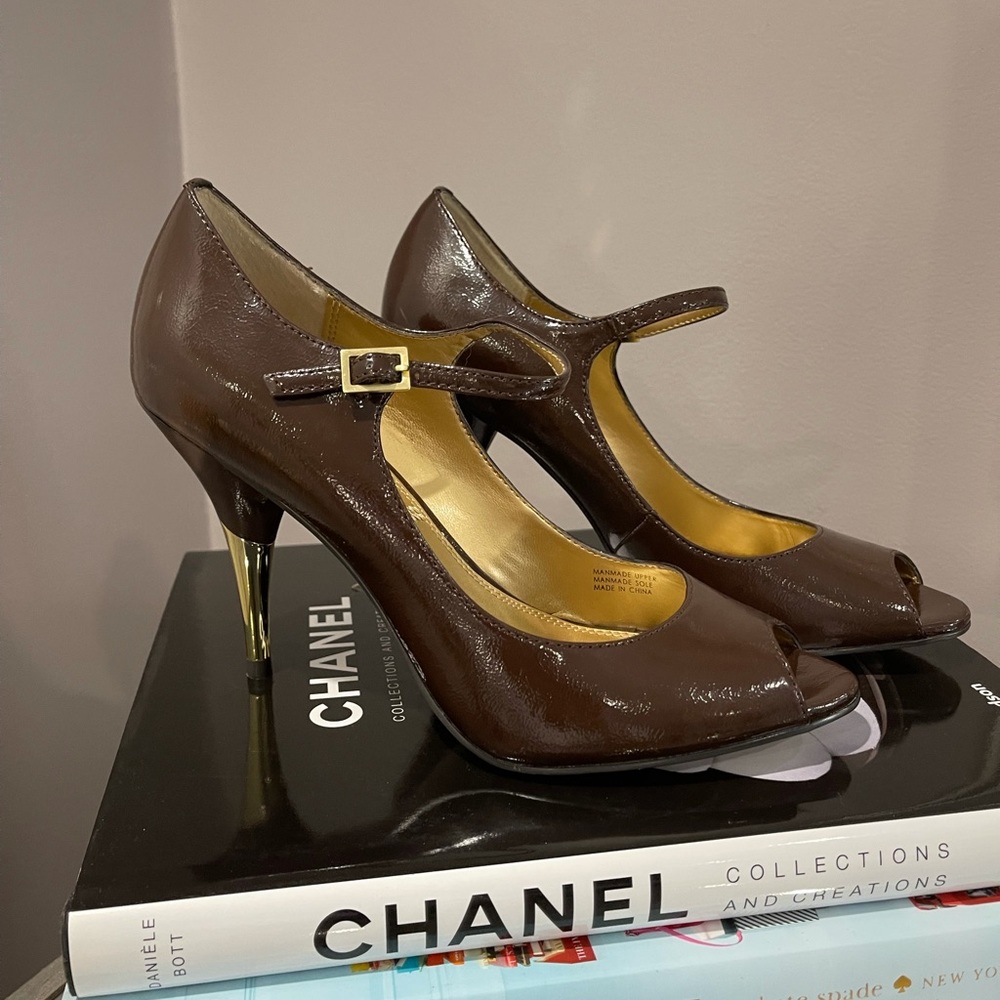 Tahari patent brown open toe pumps
